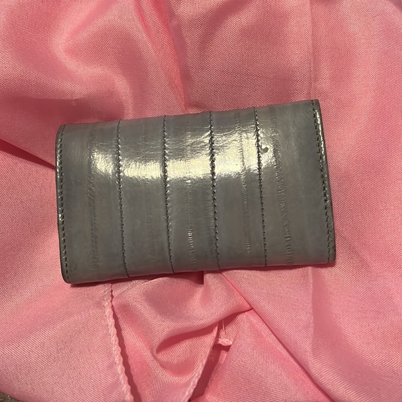 Vintage Eel Skin Folding Key Holder Grey - Picture 2 of 10